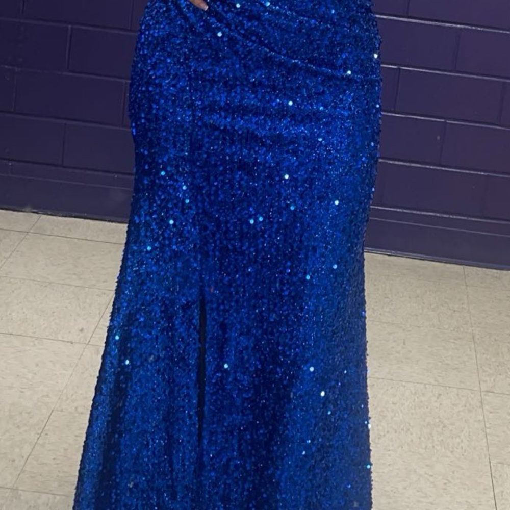 Elegant Blue Sequin Evening Gown
